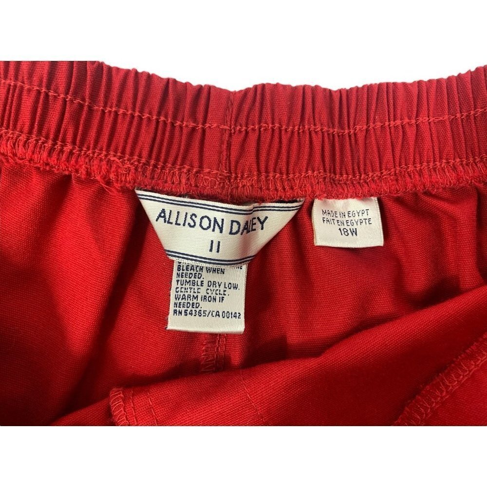 Allison Daley Blazing Red Capris - Picture 3 of 7